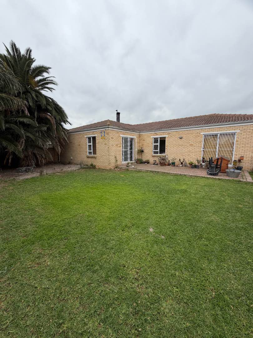 To Let 3 Bedroom Property for Rent in Jacarandas Western Cape